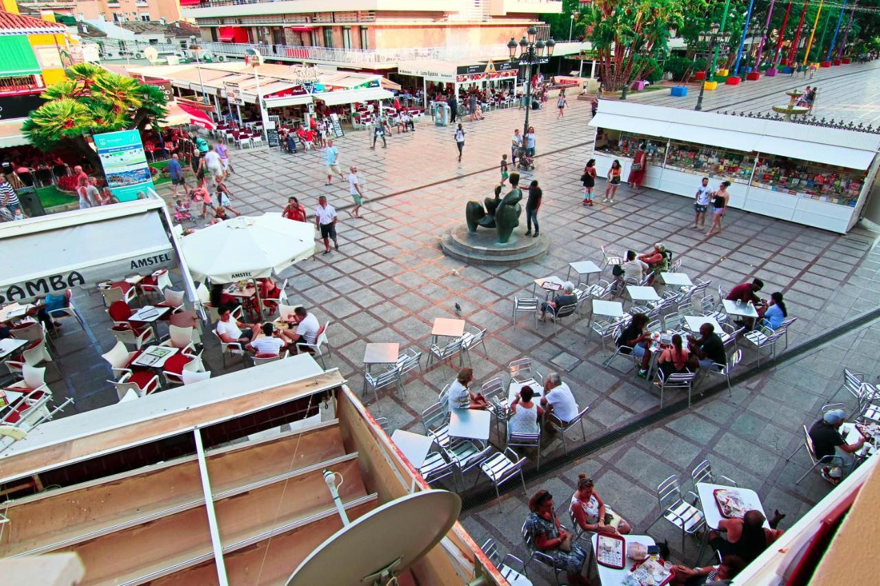 Puerta Del Sol Trm Only Adults Aparts Torremolinos Exterior foto