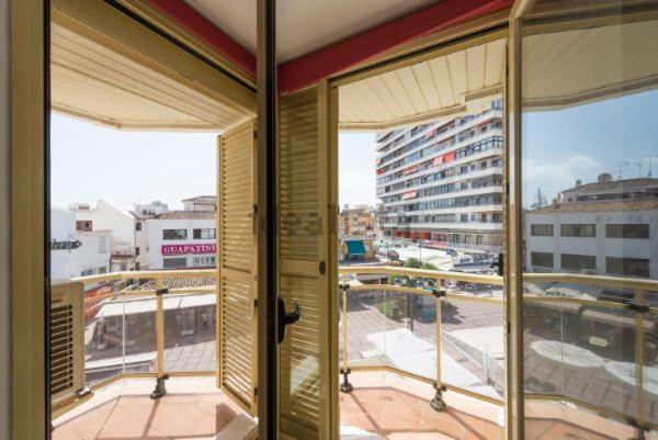 Puerta Del Sol Trm Only Adults Aparts Torremolinos Exterior foto