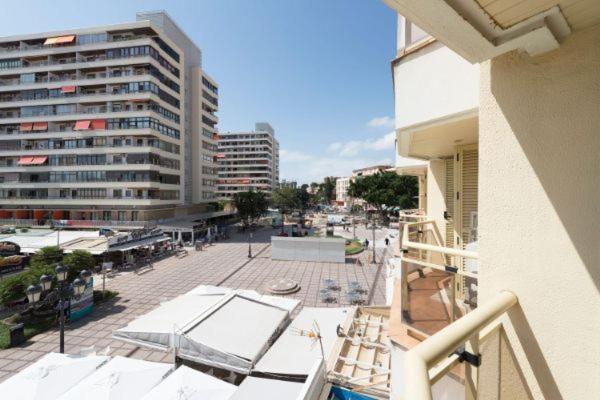 Puerta Del Sol Trm Only Adults Aparts Torremolinos Exterior foto
