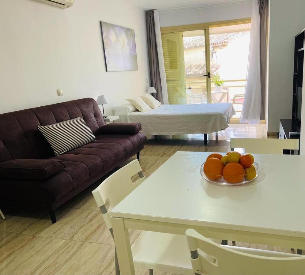 Puerta Del Sol Trm Only Adults Aparts Torremolinos Exterior foto