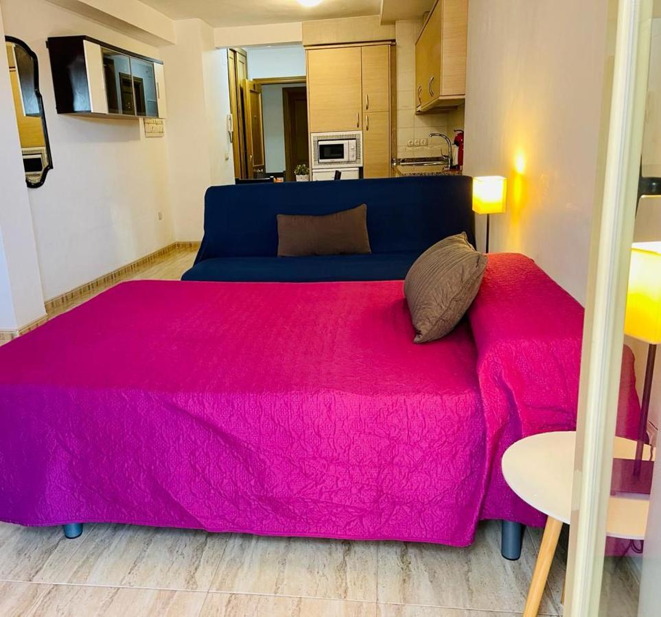 Puerta Del Sol Trm Only Adults Aparts Torremolinos Exterior foto